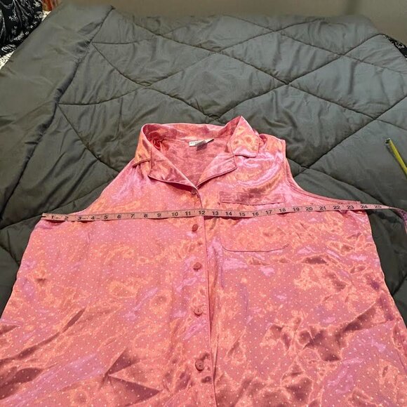 Morgan Taylor Pink and White Polka Dot Pajama Set - Picture 11 of 14